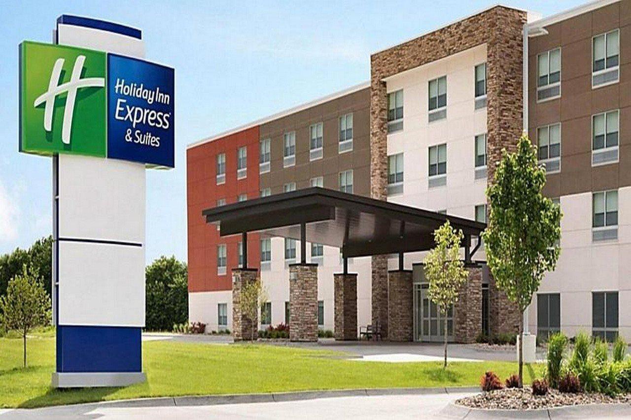 Holiday Inn Express & Suites Palm Desert - Millennium By Ihg Exterior photo