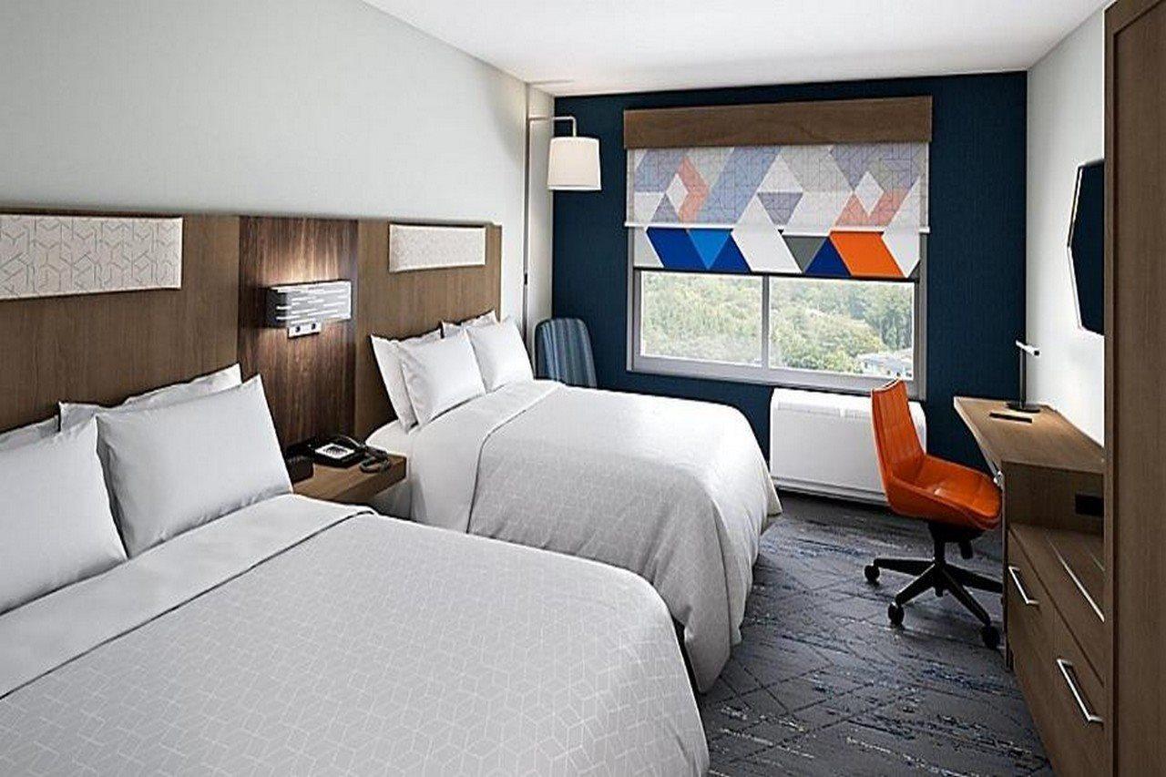 Holiday Inn Express & Suites Palm Desert - Millennium By Ihg Exterior photo